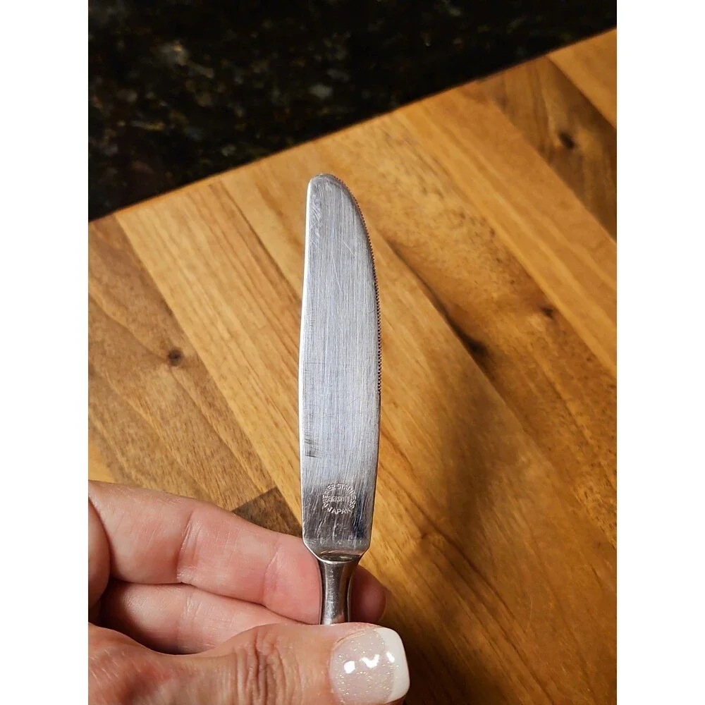 Vintage Everbrite Premier Stainless EVS13 Knife Japan Textured Leaf Silverware